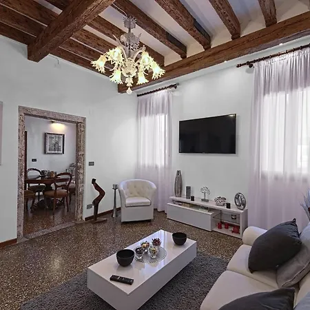 Apartment Ca' Alessandro *